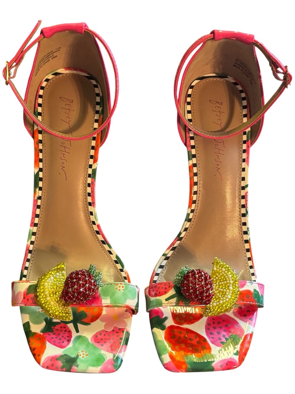 Betsey Johnson Harlem Fruit Vinyl Lucite Wedge Sandals -Two-Piece Style-Size 11 - Picture 8 of 15